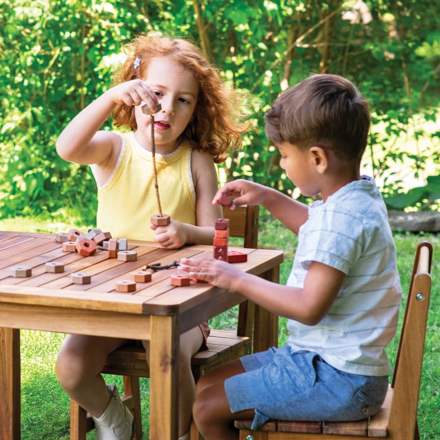 Acadia Outdoor Square Table and Chairs