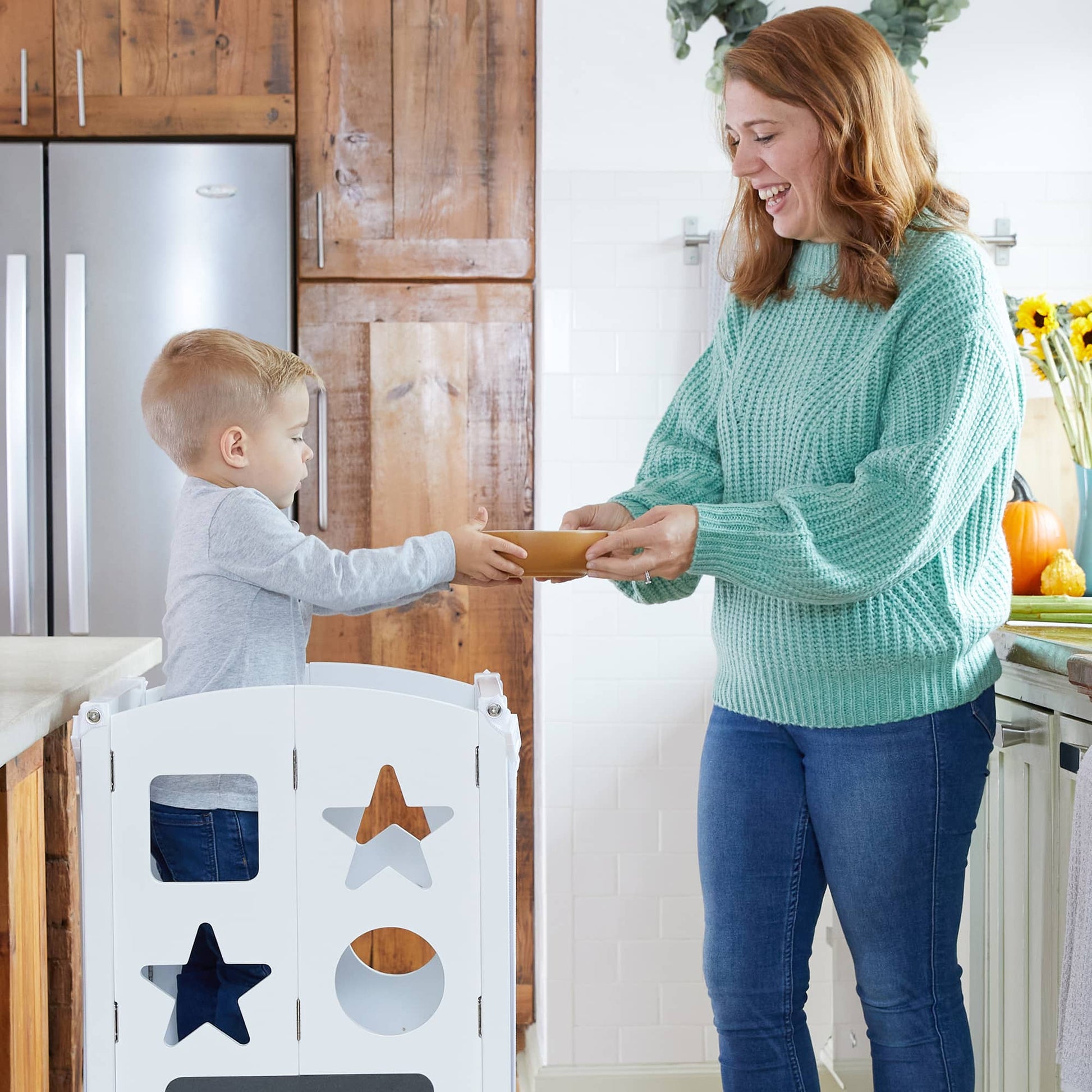 Classic Kitchen Helper® Toddler Tower