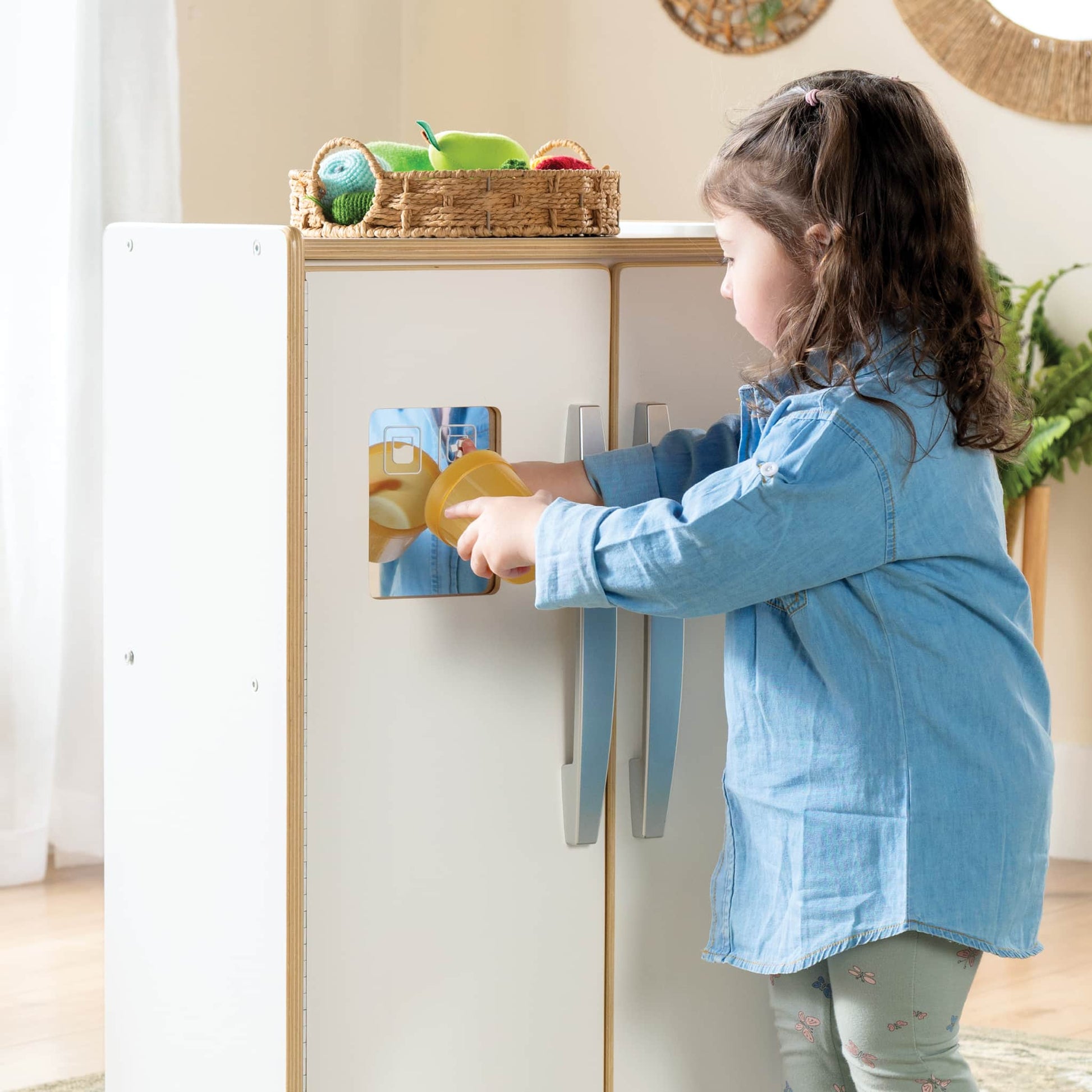 EdQ Kitchen Refrigerator